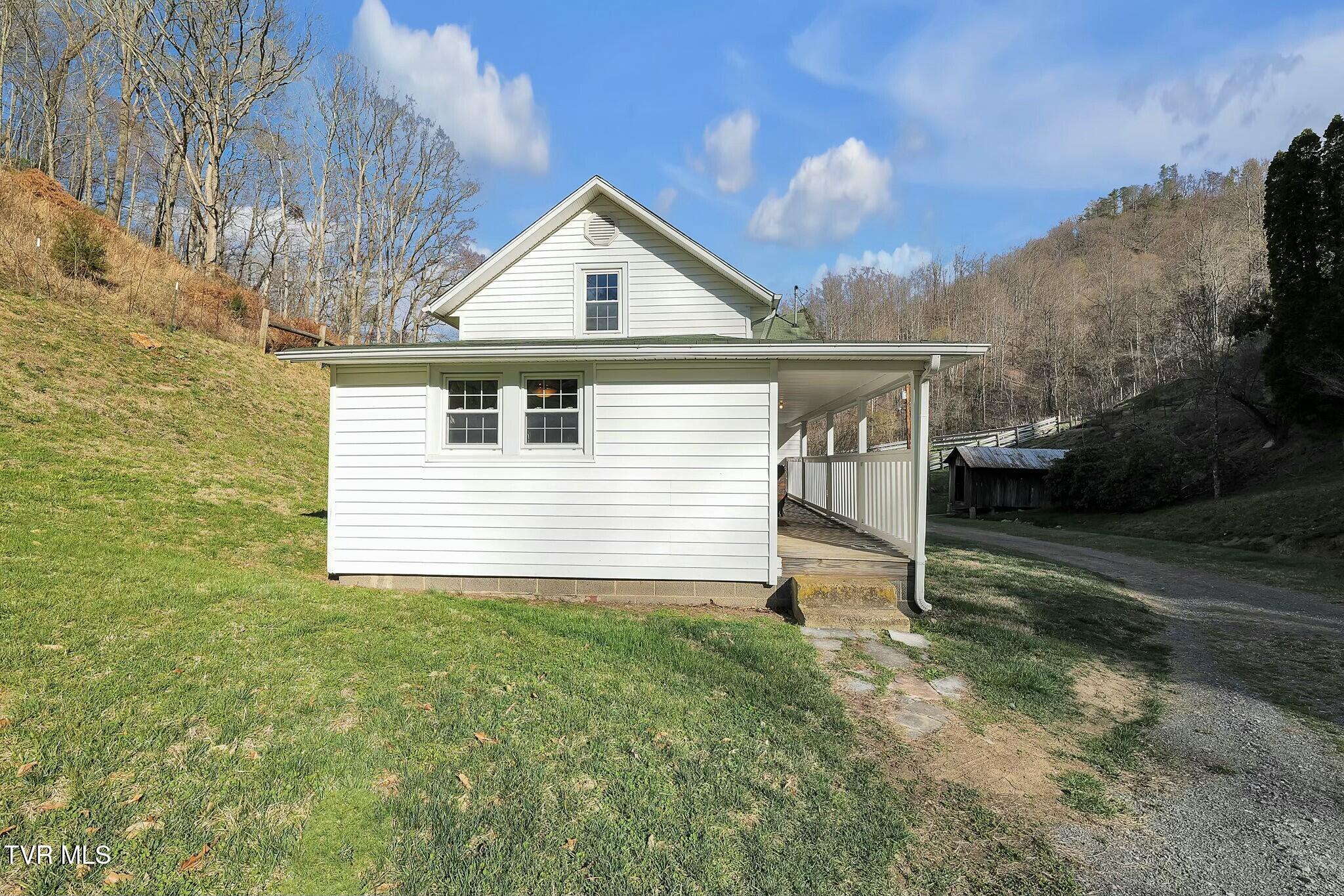 736 Shelleys Road Bristol, VA 24202 - Photo 59 of 82 tempImageEs5HIA