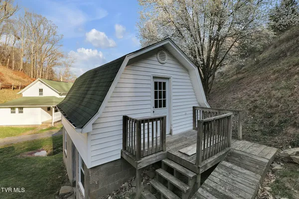 $1,499,900 | 736 Shelleys Road, Bristol, VA 24202