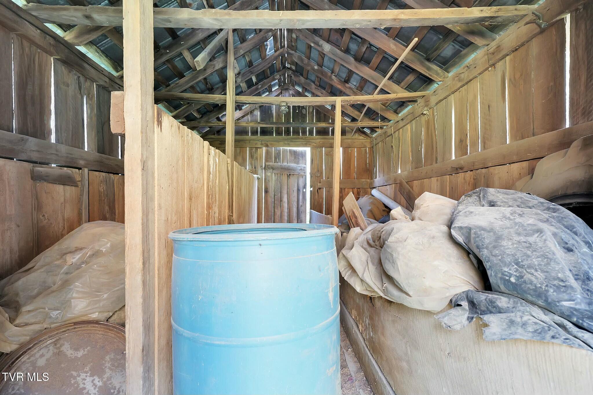 736 Shelleys Road Bristol, VA 24202 - Photo 70 of 82 tempImagenRB3PB