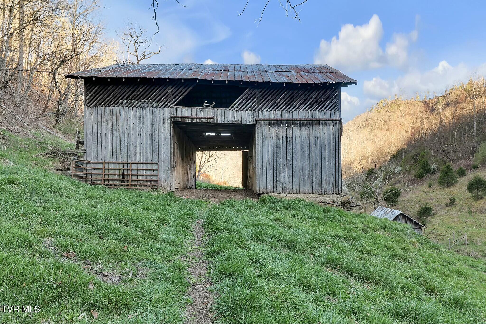 736 Shelleys Road Bristol, VA 24202 - Photo 73 of 82 tempImageS4CK2P