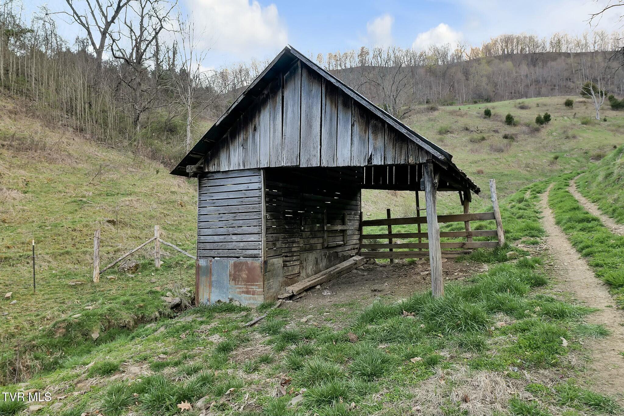 736 Shelleys Road Bristol, VA 24202 - Photo 79 of 82 tempImageefyUjL