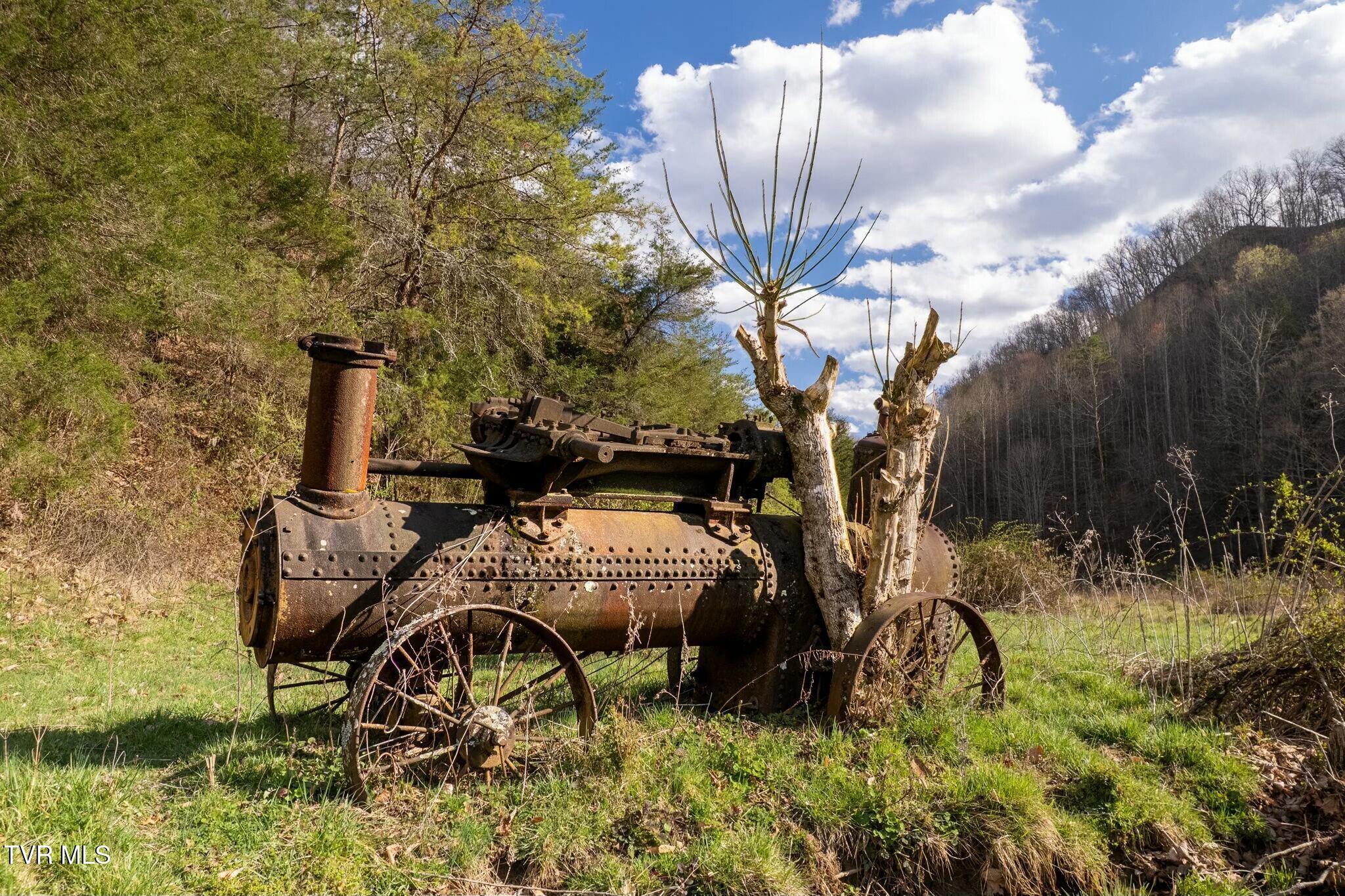 736 Shelleys Road Bristol, VA 24202 - Photo 81 of 82 tempImageD6w75N