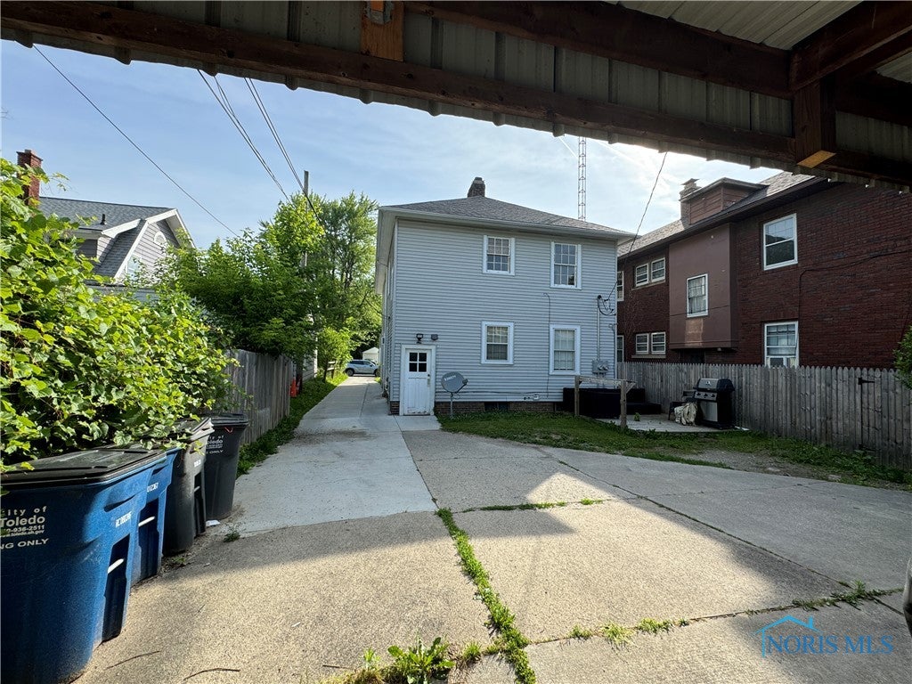 1325 Laclede Road Toledo, OH 43612 - Photo 4 of 13 Gallery Image 4