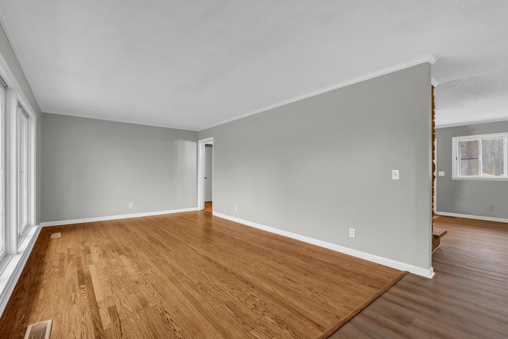 540 4th Avenue South Baxter, TN 38544 - Photo 7 of 26 a view of an empty room and wooden floor