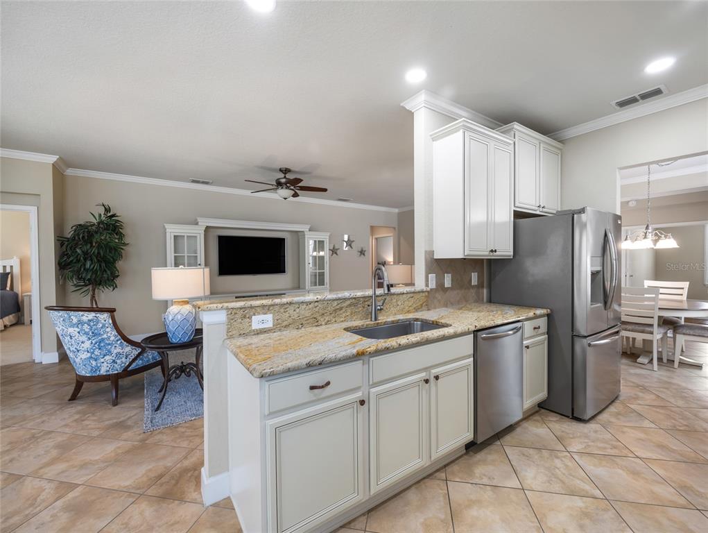 9123 Southwest 70th Loop Ocala, FL 34481 - Photo 15 of 62