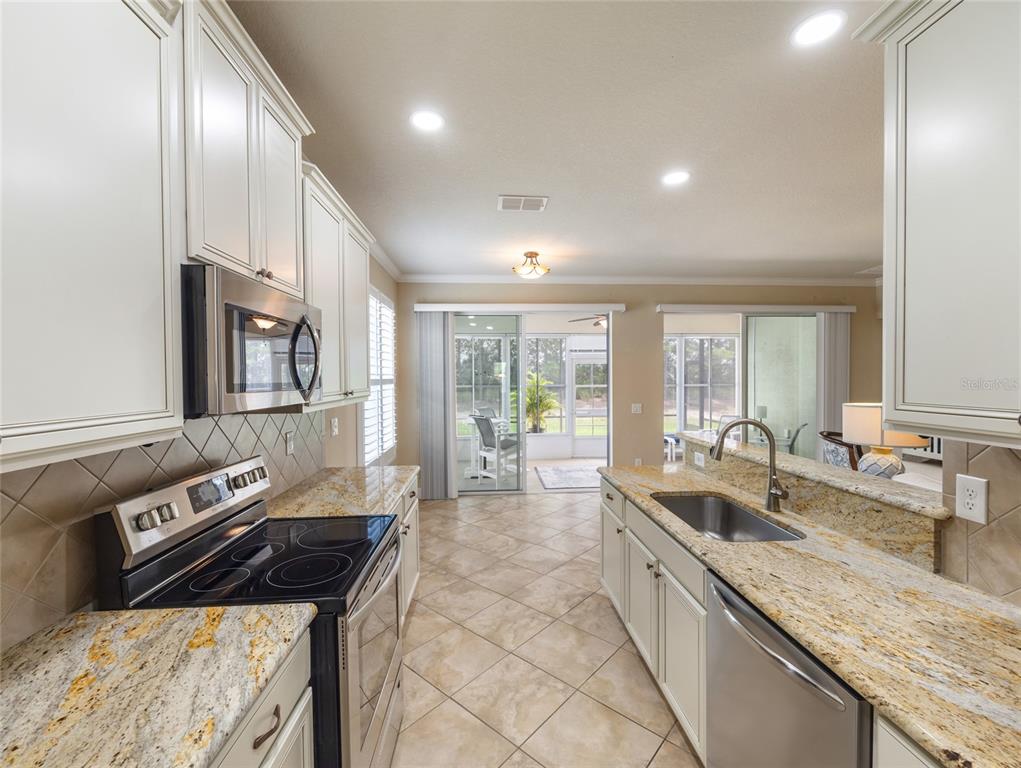 9123 Southwest 70th Loop Ocala, FL 34481 - Photo 16 of 62