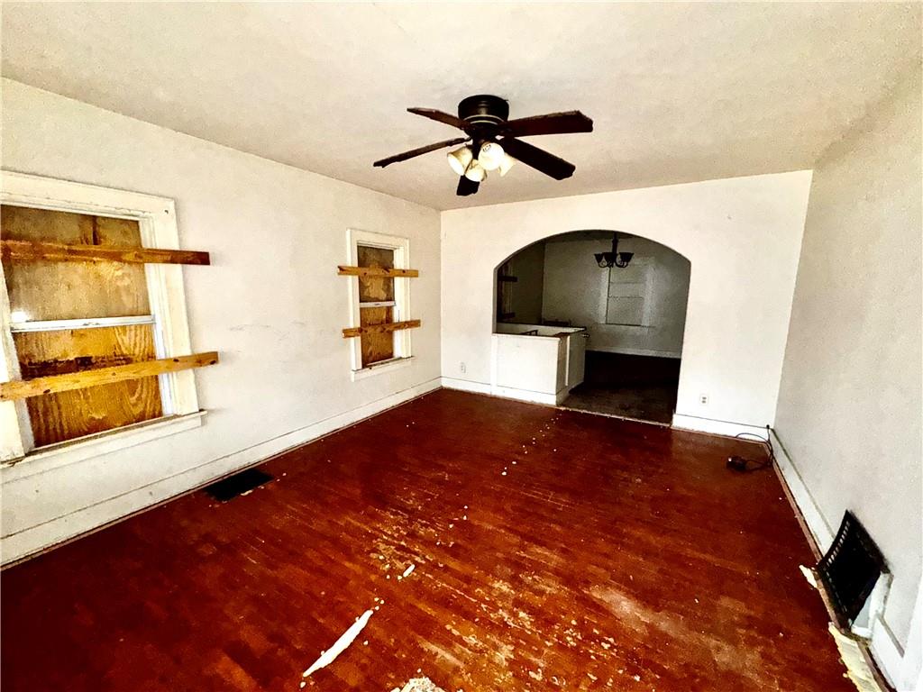 718 Thompson Avenue St. Joseph, MO 64504 - Photo 9 of 15