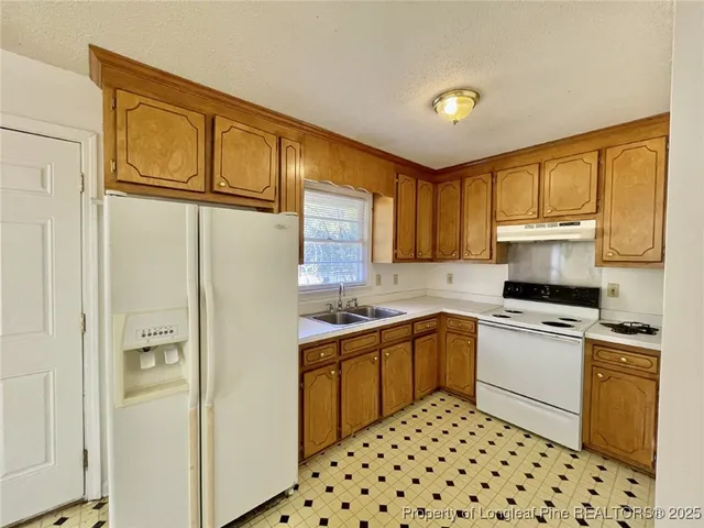 $1,175 | 1929 Crestview Drive, Fayetteville, NC 28304