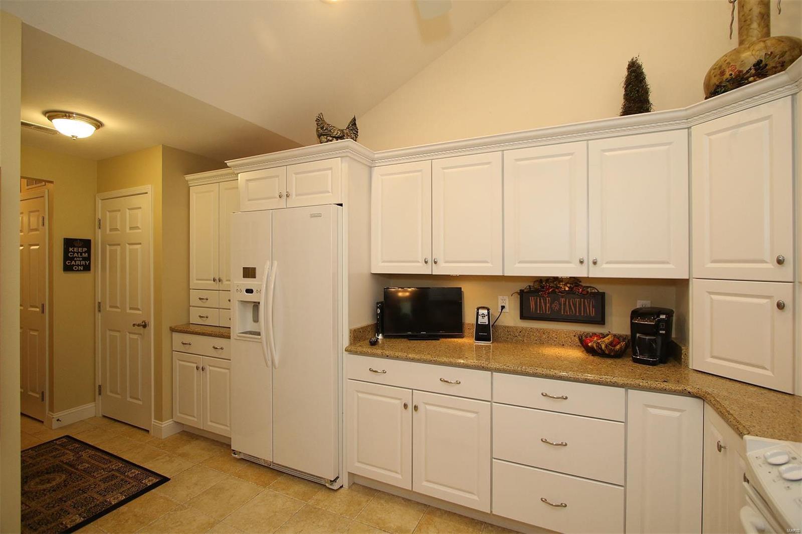 1220 Three Rivers Drive O'Fallon, IL 62269 - Photo 14 of 36 Gallery Image 14