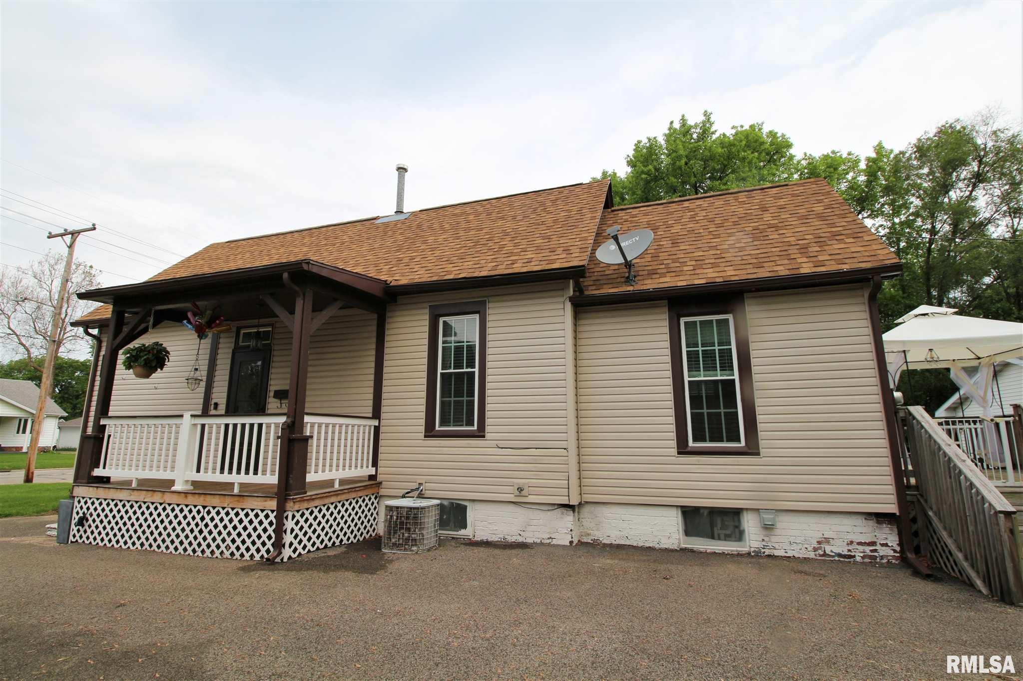 1024 North Walnut Street Springfield, IL 62702 - Photo 8 of 42
