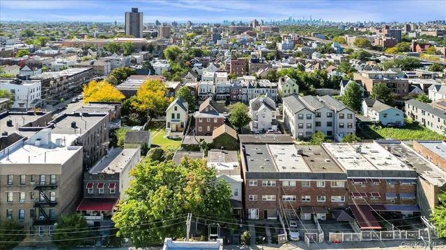 $730,000 | 760 East 221st Street | Williamsbridge