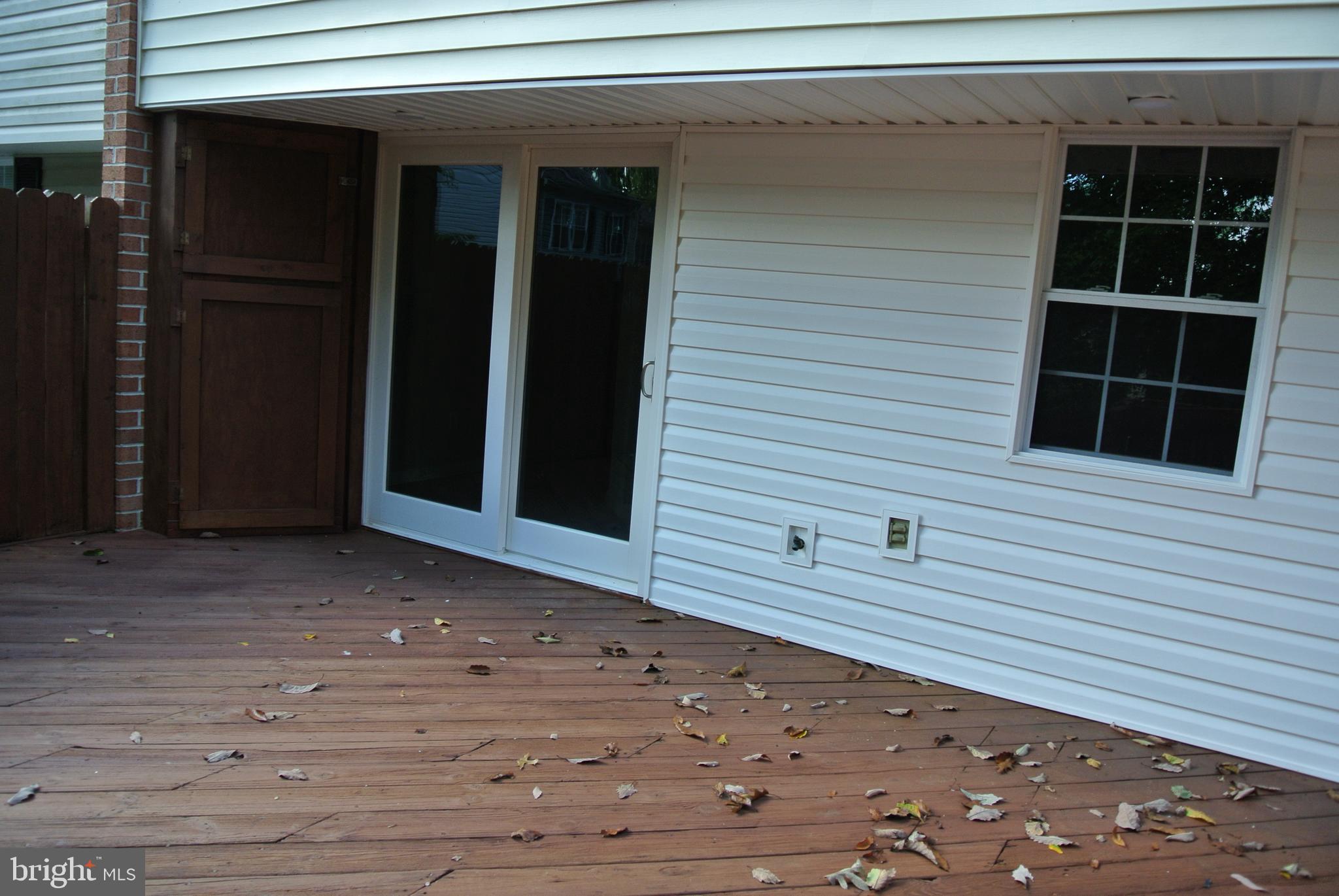 2908 Aspen Hill Road Baltimore, MD 21234 - Photo 35 of 38 Large deck