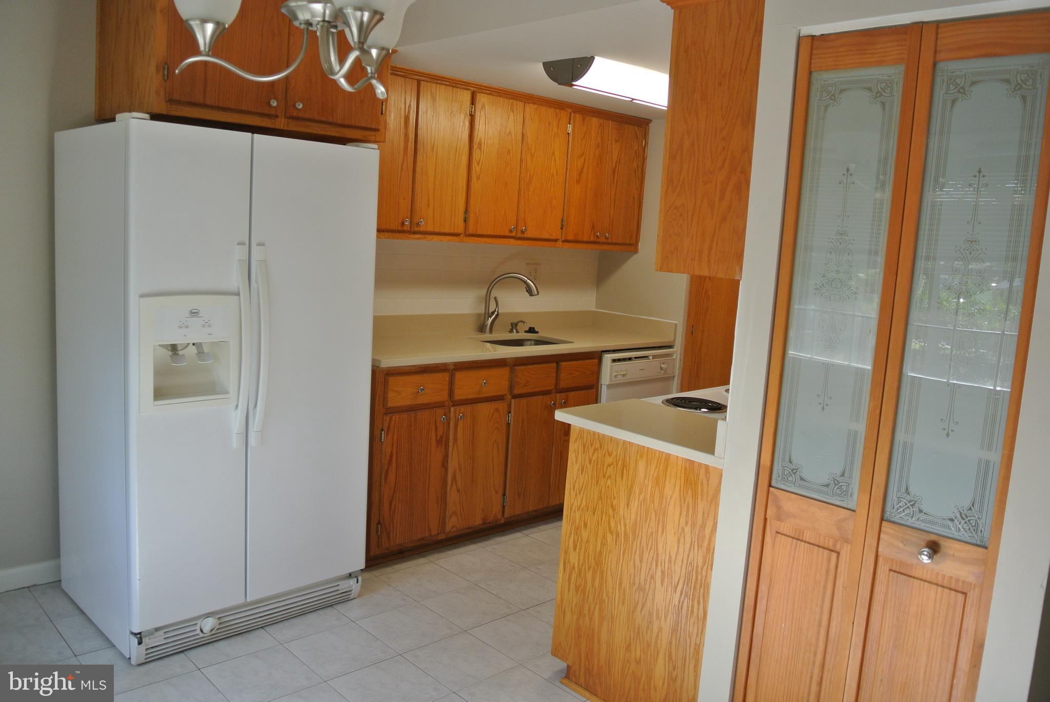 2908 Aspen Hill Road Baltimore, MD 21234 - Photo 8 of 38 Brand new counters!