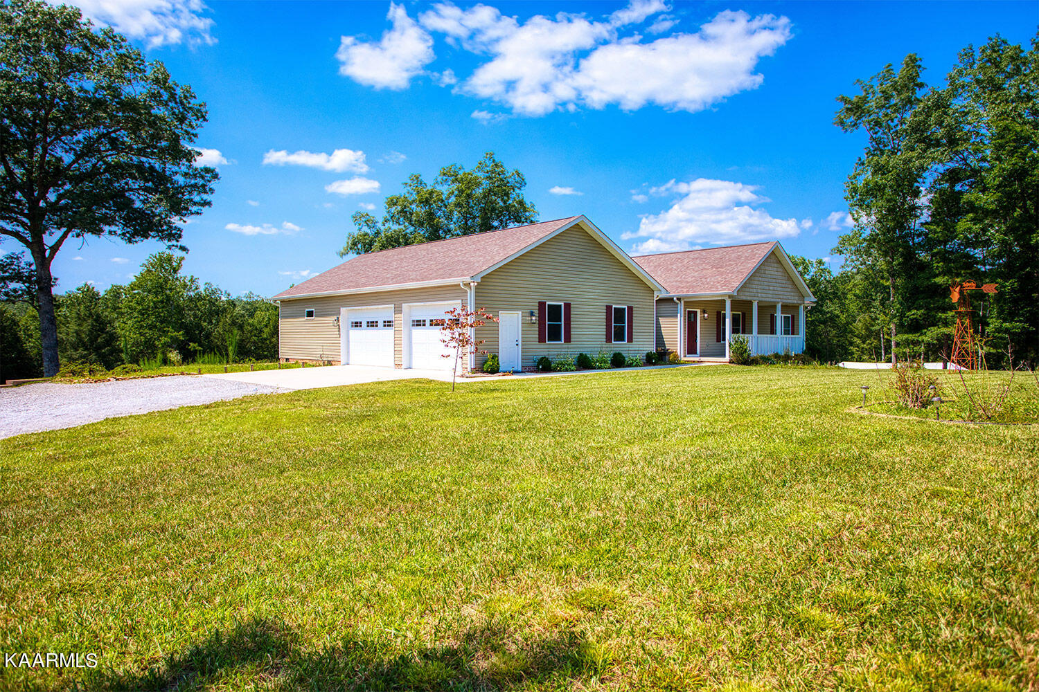 334 Ridgetop Drive Jamestown, TN 38556 - Photo 1 of 4 2