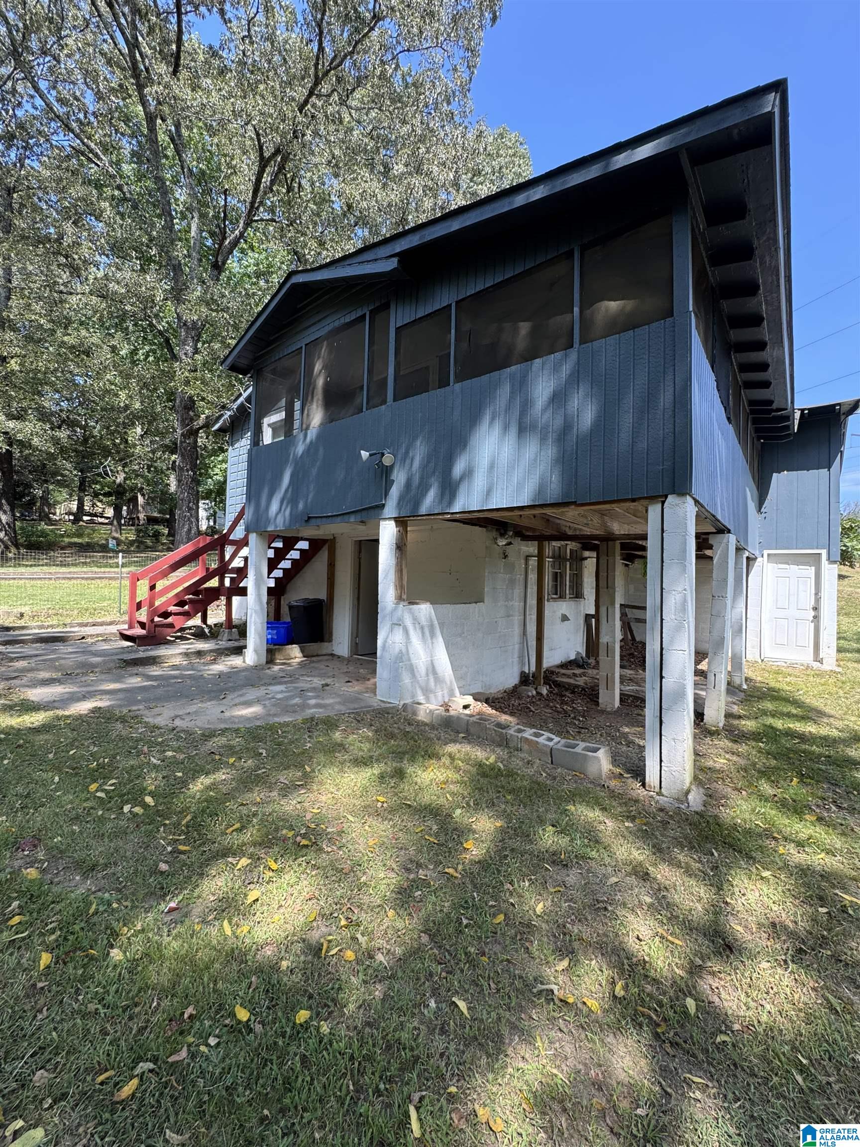 2011 Mountain View Road Birmingham, AL 35210 - Photo 17 of 45