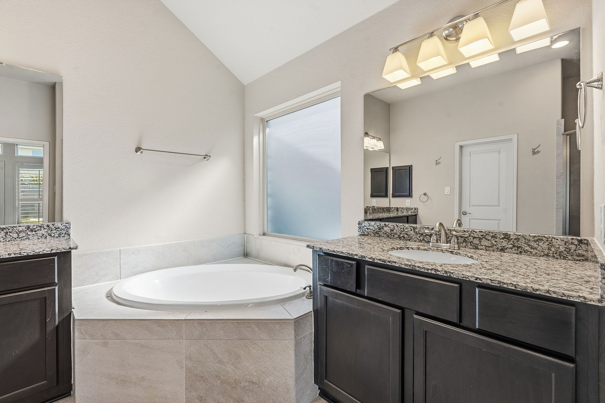 1213 Lakeside Ranch Road Georgetown, TX 78633 - Photo 21 of 33