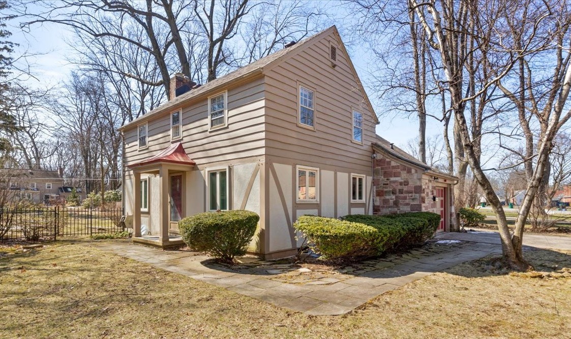 169 Penarrow Road Brighton, NY 14618 - Photo 2 of 25