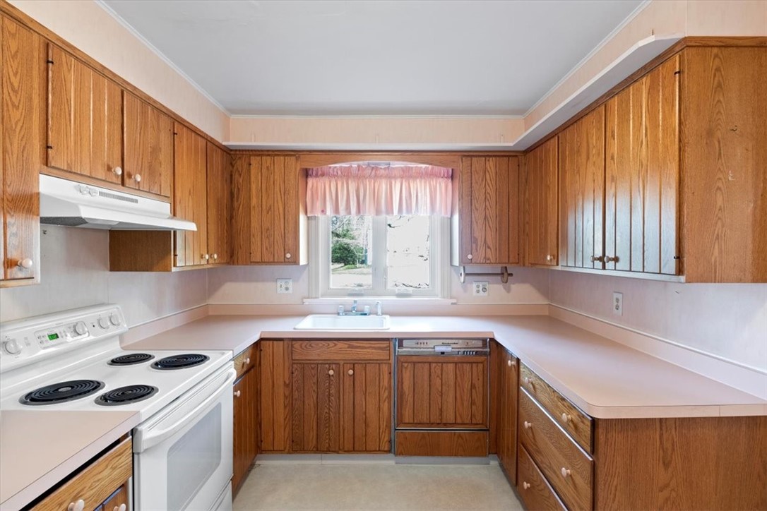 169 Penarrow Road Brighton, NY 14618 - Photo 5 of 25