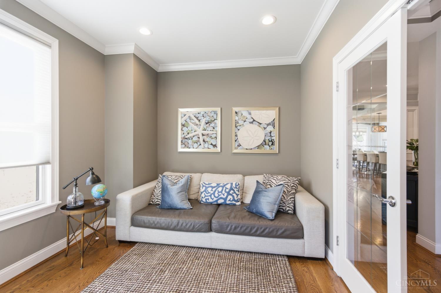 7321 Hosbrook Road Cincinnati, OH 45243 - Photo 8 of 82 Gallery Image 8