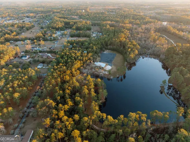 $1,600,000 | 3817 Central Avenue, Waycross, GA 31503