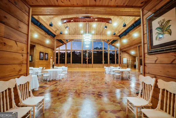 $1,600,000 | 3817 Central Avenue, Waycross, GA 31503