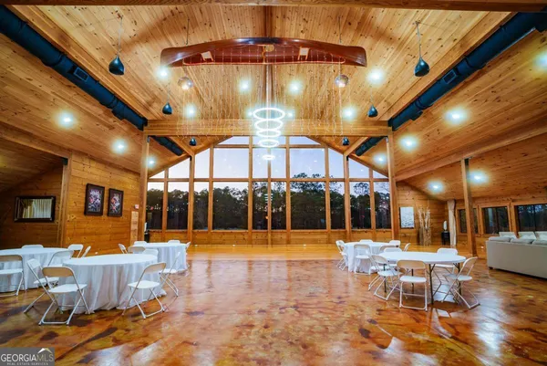 $1,600,000 | 3817 Central Avenue, Waycross, GA 31503