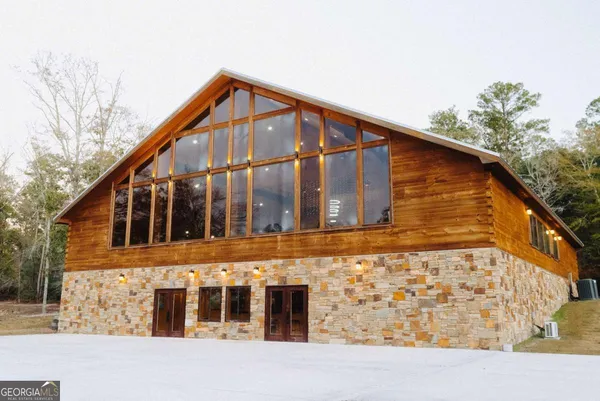 $1,600,000 | 3817 Central Avenue, Waycross, GA 31503