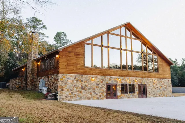 $1,600,000 | 3817 Central Avenue, Waycross, GA 31503