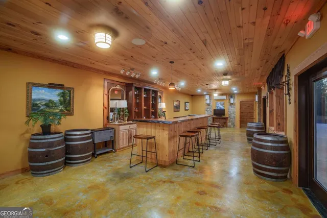 $1,600,000 | 3817 Central Avenue, Waycross, GA 31503