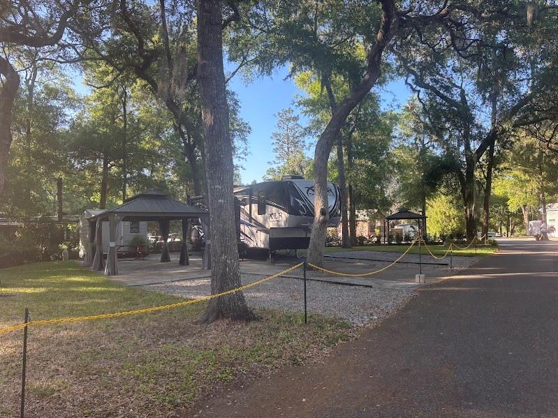 14262 Northeast 252nd Ct Road, Unit 198 Fort McCoy, FL 32134 - Photo 3 of 39