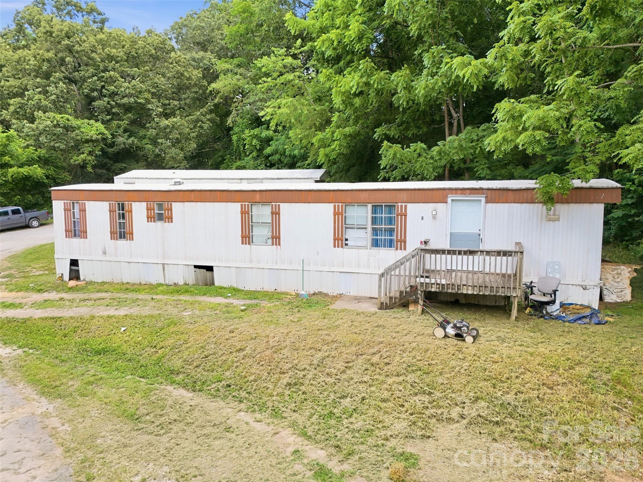 126 Lindsey Road Candler, NC 28715 - Photo 2 of 13