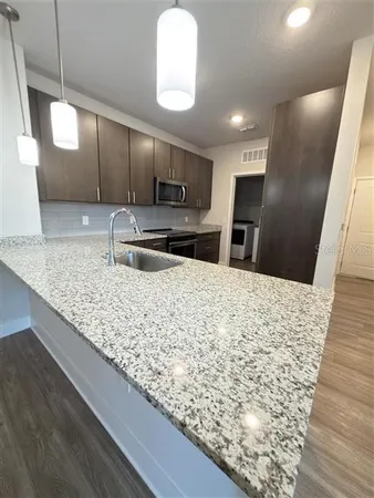 $1,855 | 541 Academy Dr., Unit 204, Kissimmee, FL 34744