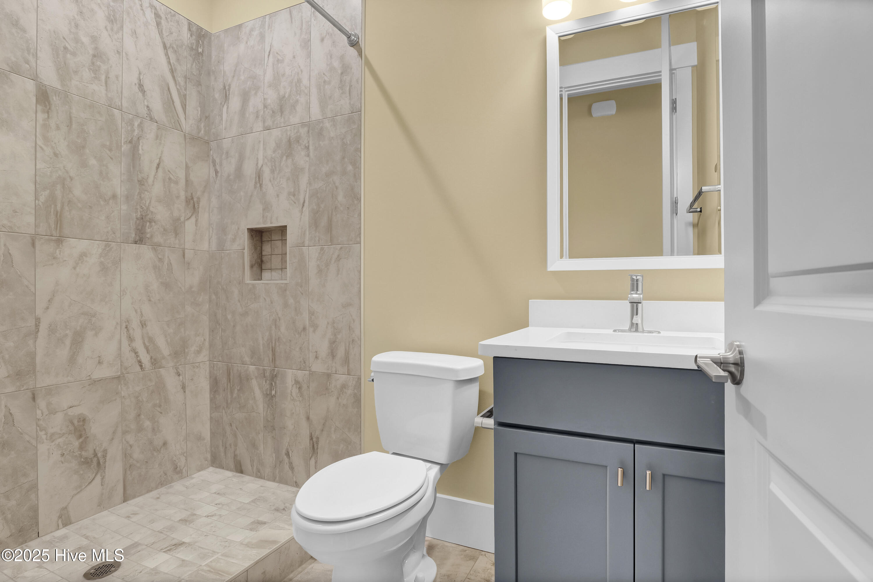 110 Whispering Pine Lane Holly Ridge, NC 28445 - Photo 16 of 28 Bathroom