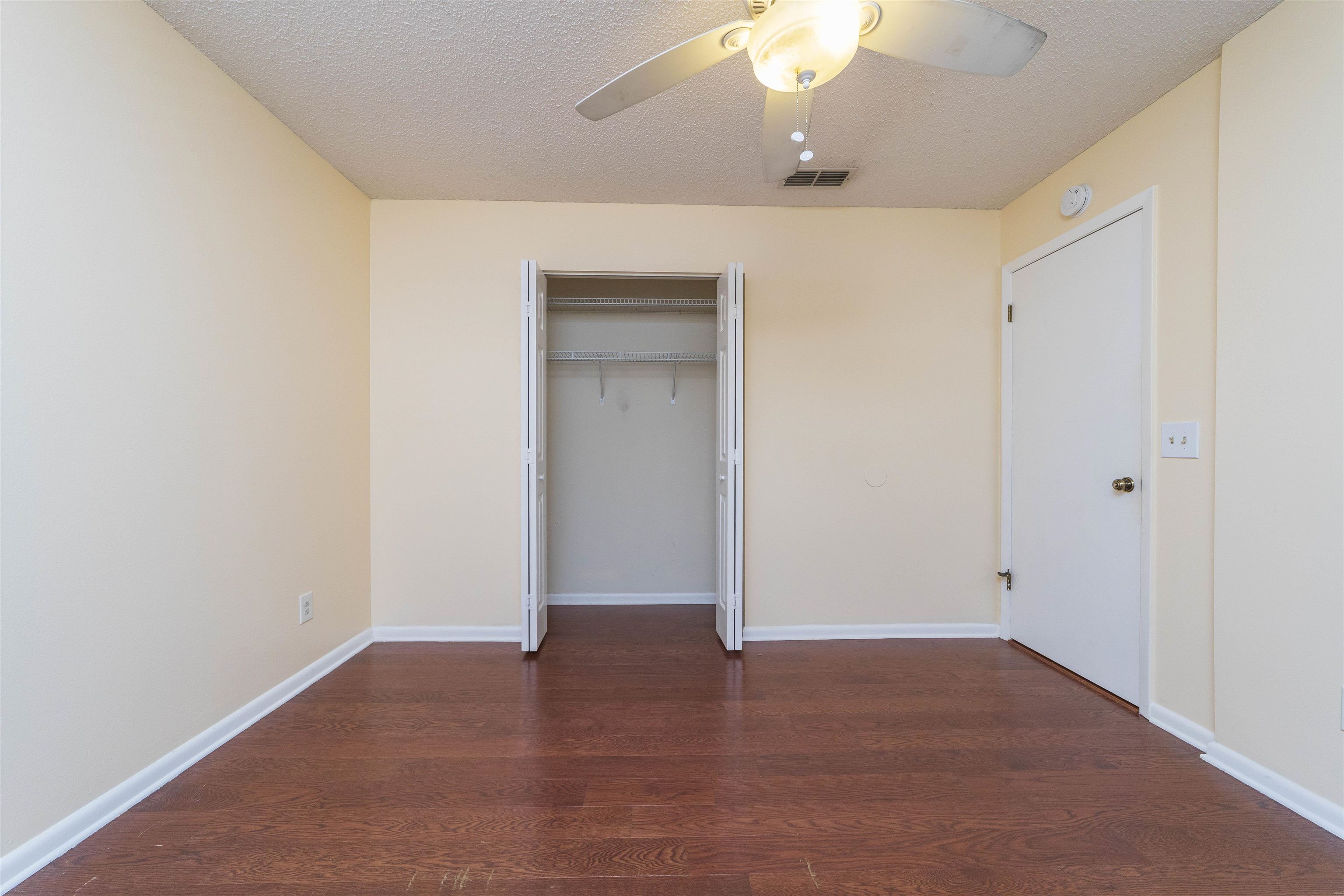 2 Catalonia Court St. Augustine, FL 32086 - Photo 17 of 28 an empty room with a bathroom