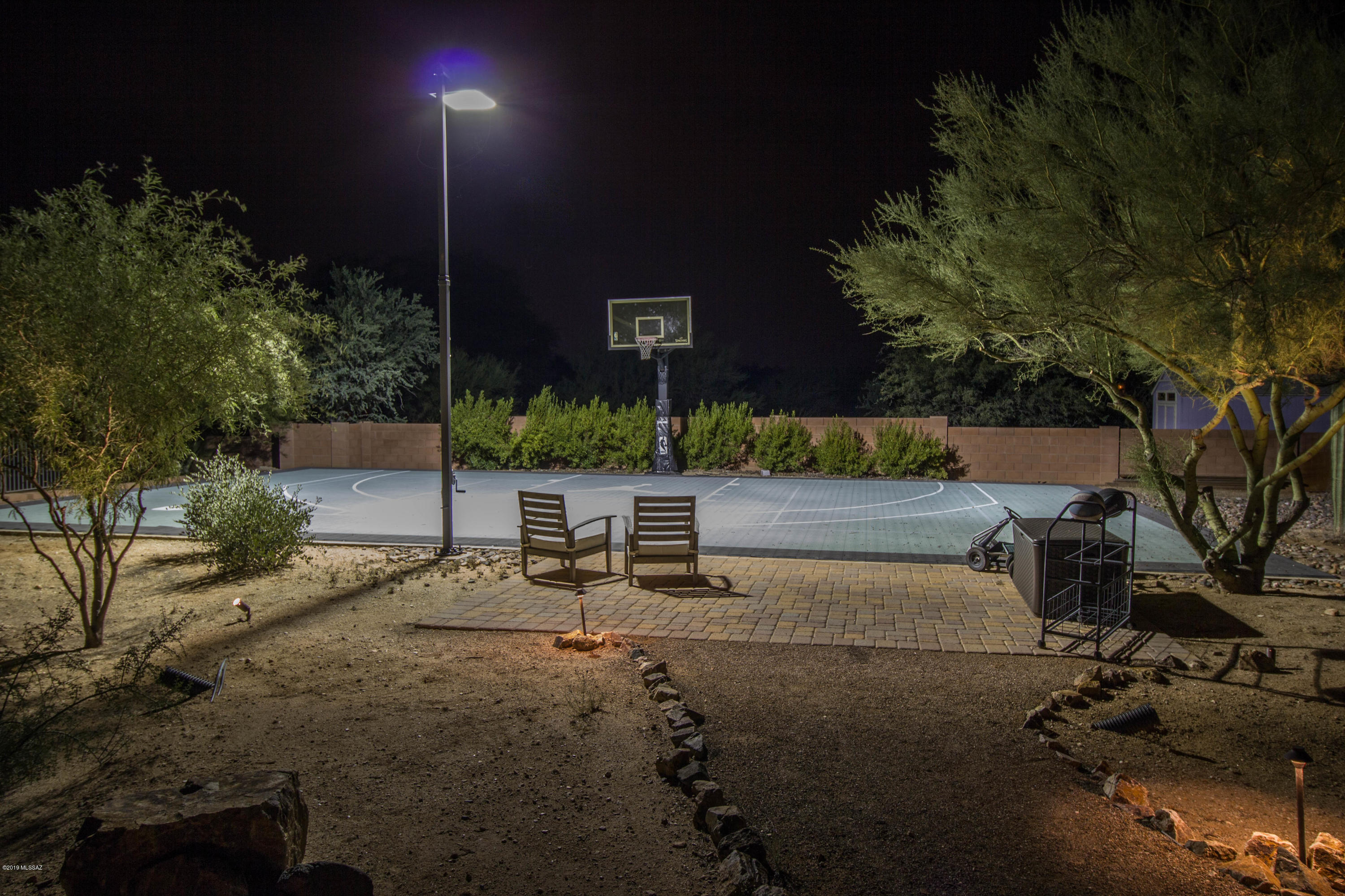 2843 West Appaloosa Road Tucson, AZ 85742 - Photo 3 of 24