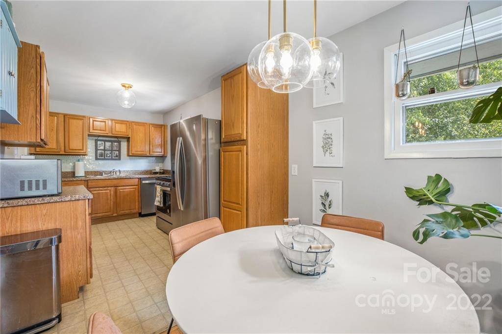 128 Longview Road Asheville, NC 28806 - Photo 15 of 45 Gallery Image 15