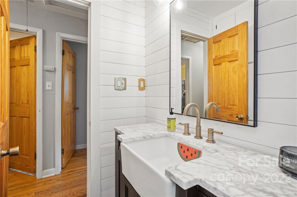 128 Longview Road Asheville, NC 28806 - Photo 21 of 45 Gallery Image 21