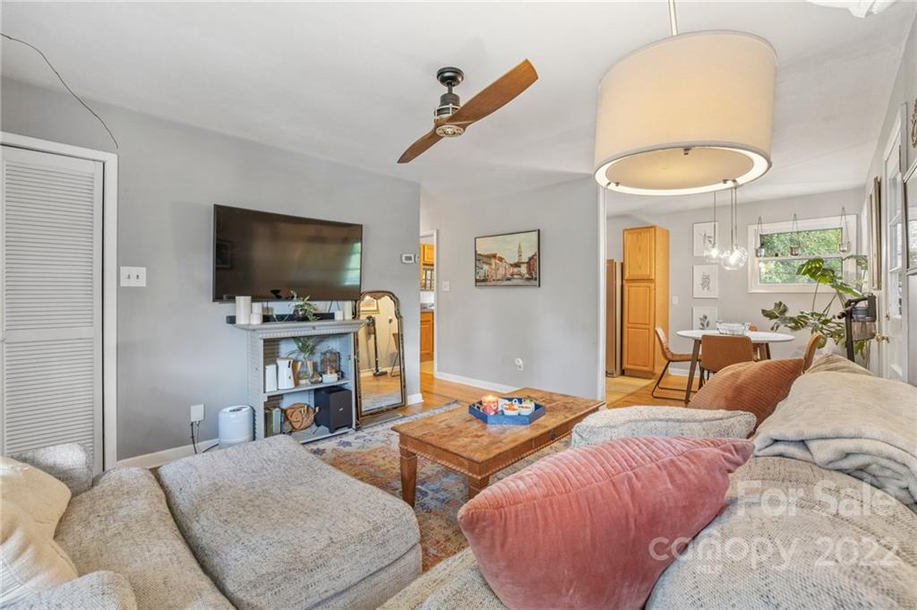 128 Longview Road Asheville, NC 28806 - Photo 7 of 45 Gallery Image 7