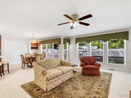 $519,000 | 113 Christopher Place, St. Louis, MO 63129