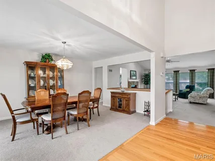 $519,000 | 113 Christopher Place, St. Louis, MO 63129