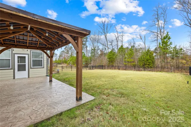 $575,000 | 14107 Magnolia Walk Drive, Huntersville, NC 28078