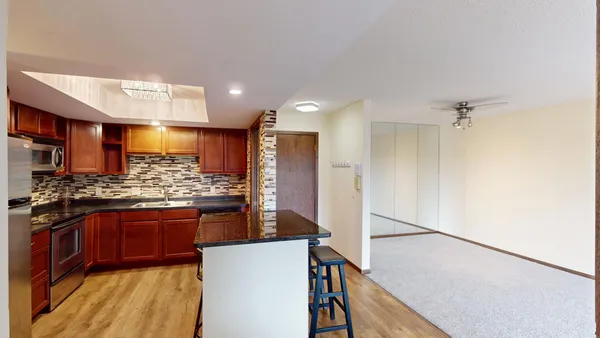 $143,000 | 4710 58th Avenue North, Unit 301, Crystal, MN 55429