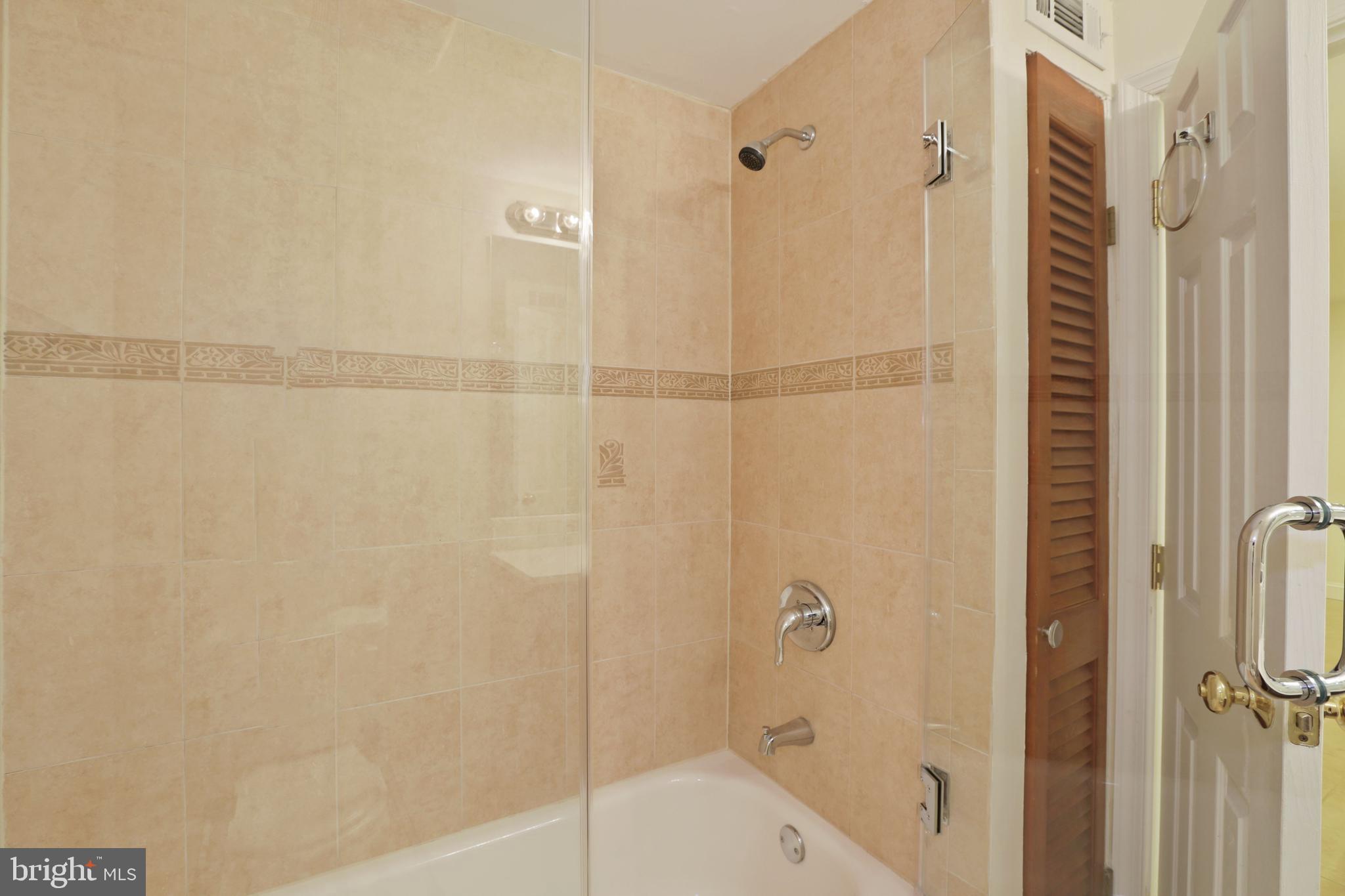 11017 Marcliff Road North Bethesda, MD 20852 - Photo 26 of 30