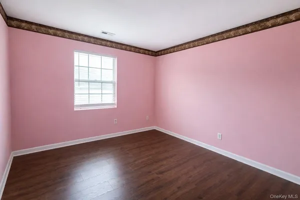 $324,999 | 256 Quassaick Avenue, Unit 13, New Windsor, NY 12553