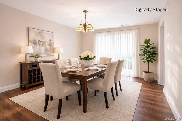 $324,999 | 256 Quassaick Avenue, Unit 13, New Windsor, NY 12553