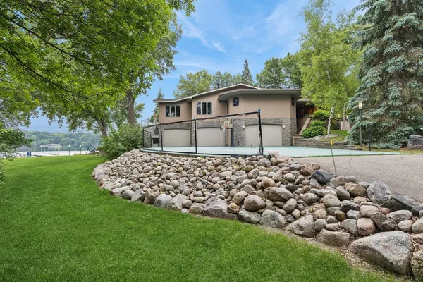 $1,099,900 | 10957 Highway 71 Northeast, Spicer, MN 56288