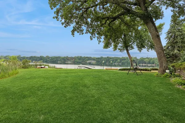 $1,099,900 | 10957 Highway 71 Northeast, Spicer, MN 56288