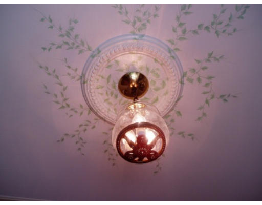 11 Van Greenby Road Lowell, MA 01851 - Photo 5 of 17 Gallery Image 5