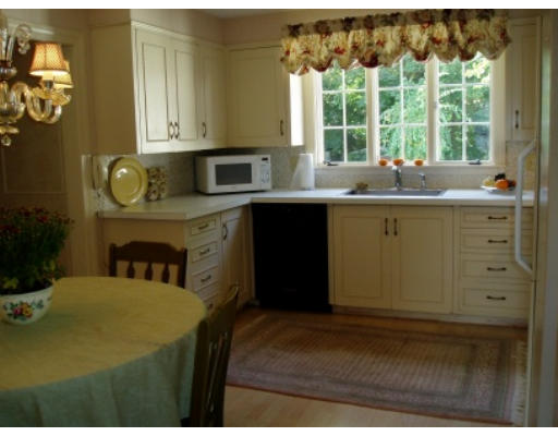 11 Van Greenby Road Lowell, MA 01851 - Photo 10 of 17 Gallery Image 10