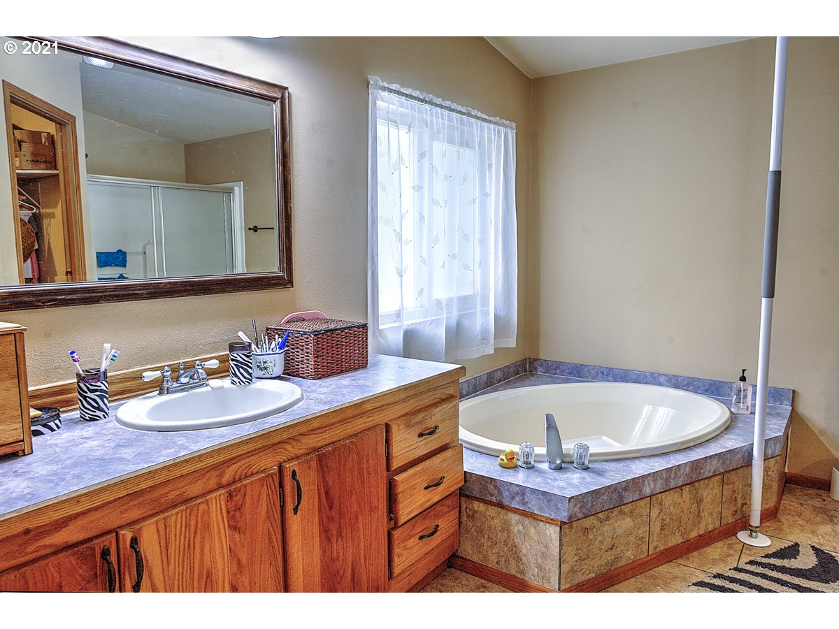 170 Hawks View Road Woodland, WA 98674 - Photo 24 of 32 Gallery Image 24